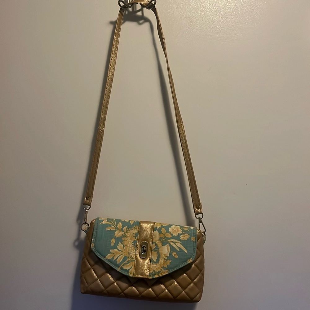 Vintage handmade repurposed pocketbook - Picture 3 of 9